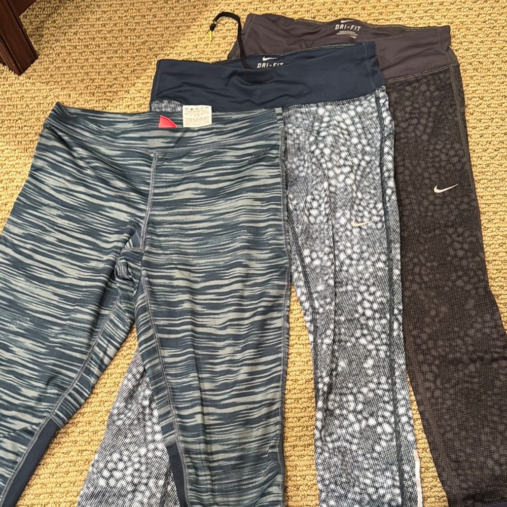 Nike Women's capri leggings - Blue, Gray, Black